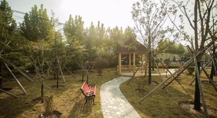 Hotel Magnotel Jining Jiaxiang Zengzi Avenue Xinxiang County